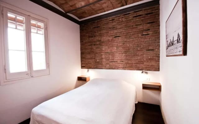Barceloneta Suites Apartments Beach - photo 4