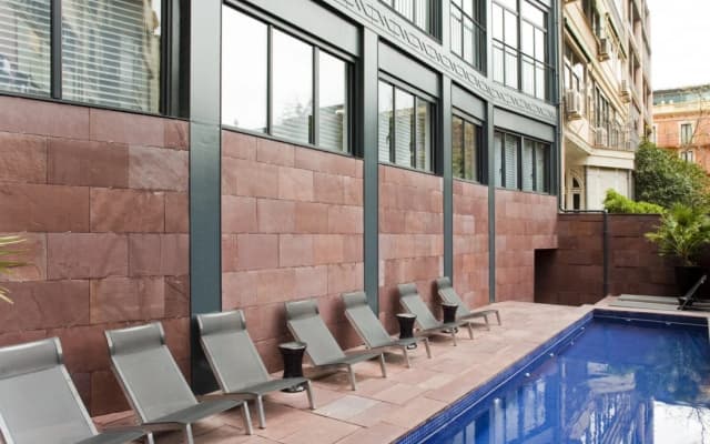 Suites Avenue - photo 2