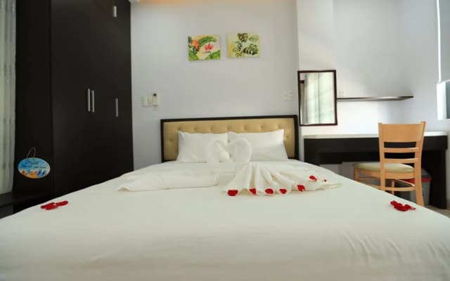 Tourane Beachside Apartment - photo 4