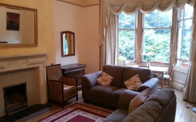 15 Merchiston Gardens Bed and Breakfast - photo 4