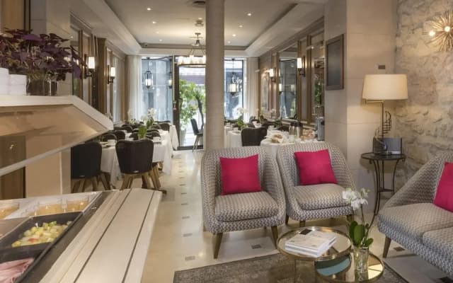 Dauphine Saint Germain Hotel - photo 2