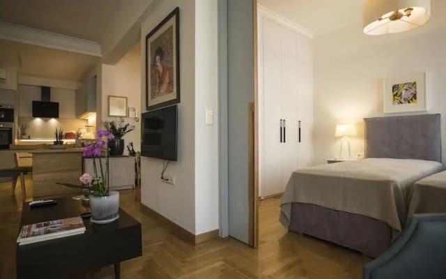 Elegant apartment under Acropolis - photo 5