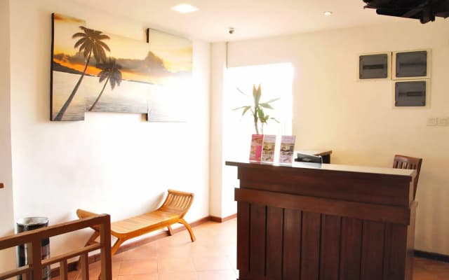 Bemo Corner Guest House - photo 2