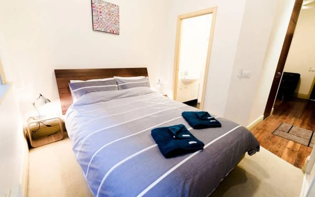 Flinders Lane-studio apartment - photo 3