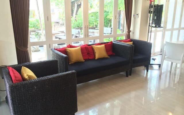 The Loft Resort Bangkok - photo 2