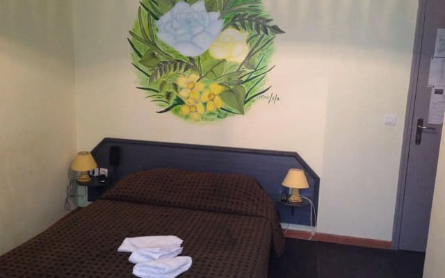 Evelia Hotels - photo 2