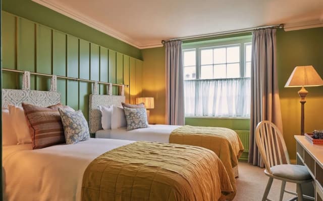 The Royal Forest - A Heartwood Inn - photo 4