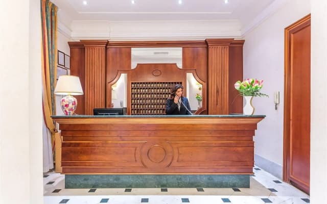 Raeli Hotel Lux - photo 2