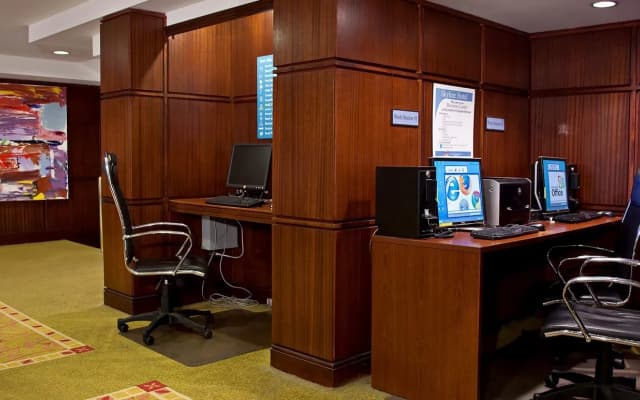 Skyline Hotel - photo 2
