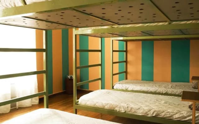 Pagration Youth Hostel - photo 4
