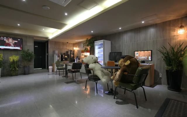 Max Hotel - photo 2