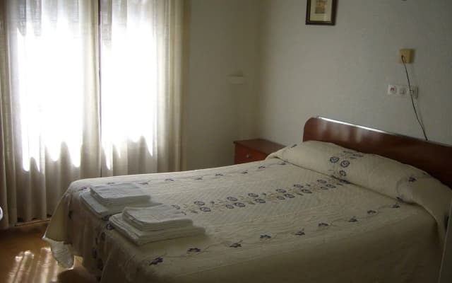 Hostal Lamalonga - photo 4