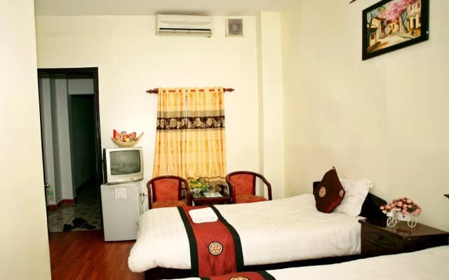 Green Street Hotel - photo 2