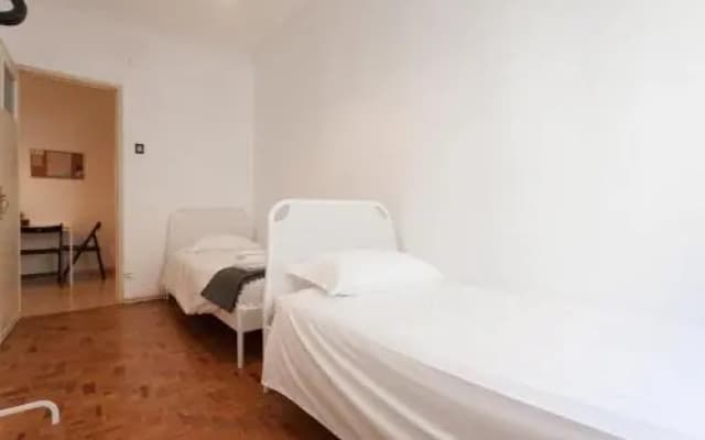 Bed at Lisbon Graça - photo 5