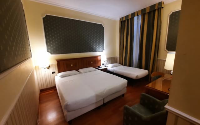 Andreola Central Hotel - photo 4