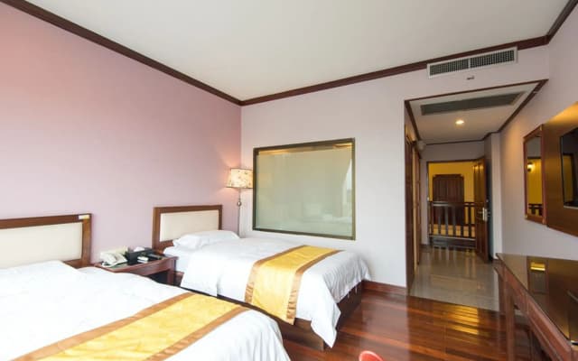 The President Hotel at Chokchai 4 - photo 5