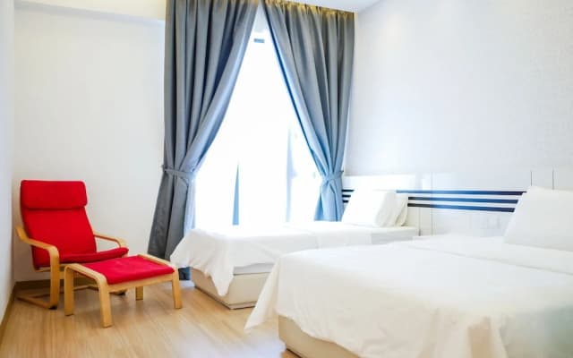 May Full Seaview Luxury Suite - photo 4
