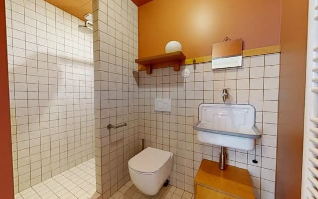 Joivy Pleasant 1-bed Flat w/ Shared Courtyard - photo 4