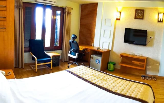 Thanh Lich Hotel - photo 4