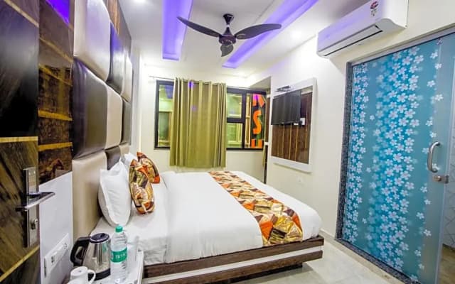 Hotel Hans International - photo 2