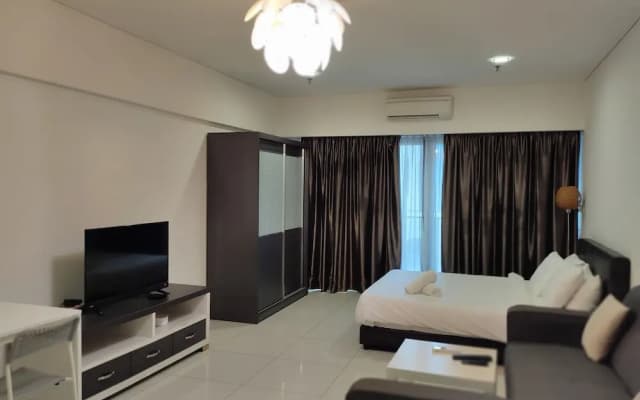 Summer Suites KLCC by Luna - photo 4