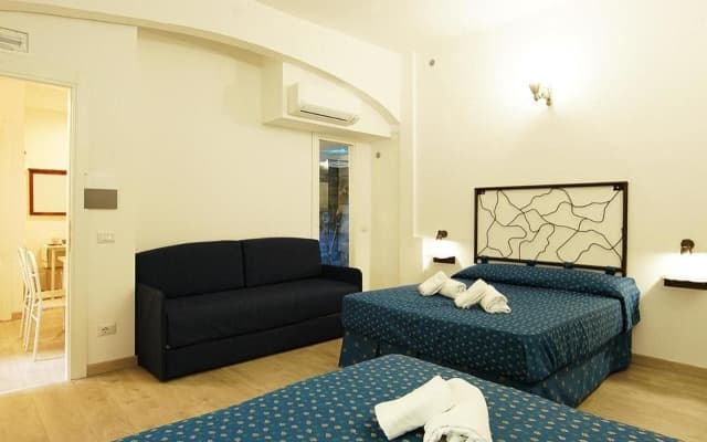 Vatican36 Guest House - photo 2