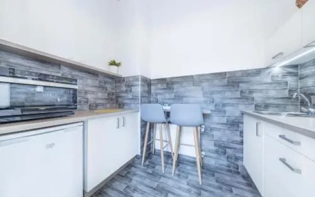 Luxury Central Apartment - photo 4
