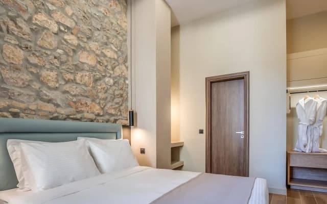 Philia Boutique Hotel - photo 2