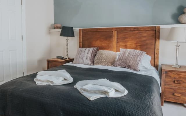 Reizand Apartments, Young St - photo 4