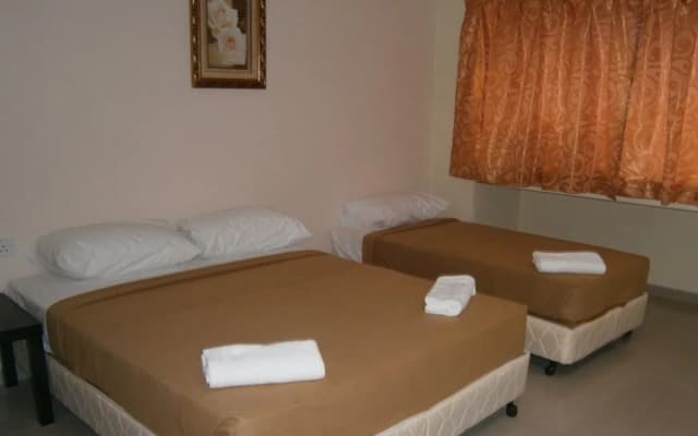 M Joy Hotel - photo 2