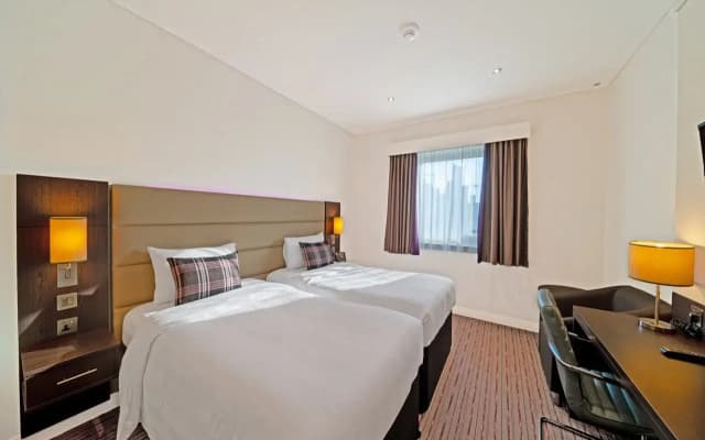Premier Inn Doha Education City Hotel - photo 4