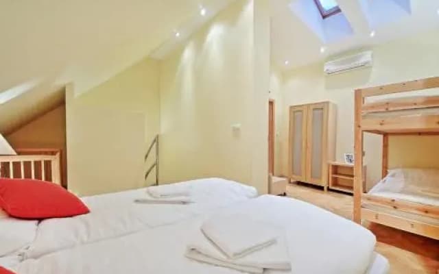 B.O.B. Apartment - photo 4