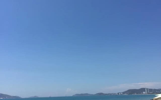 HOME and SEA - photo 3