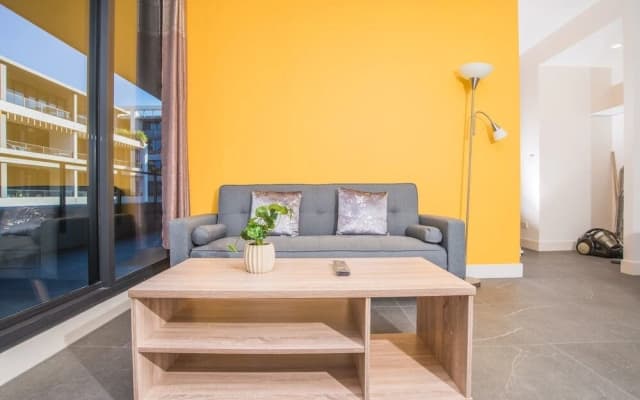 Relaxing Parramatta Apartment With Parking - photo 3