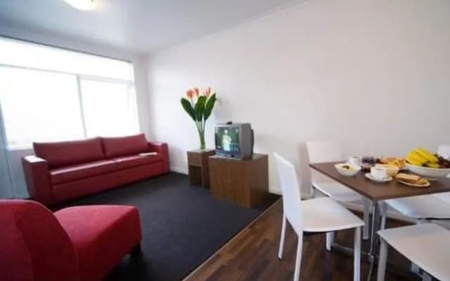 Easystay Studio Apartments - photo 5