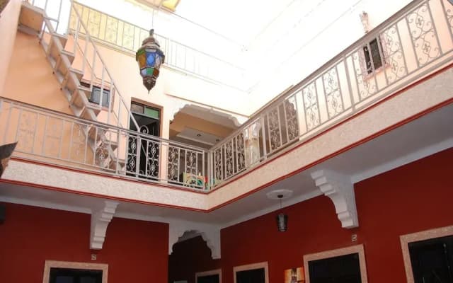 Red Castle Hostel - Backpacker - photo 2