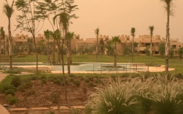 Golf City Apartment - photo 2