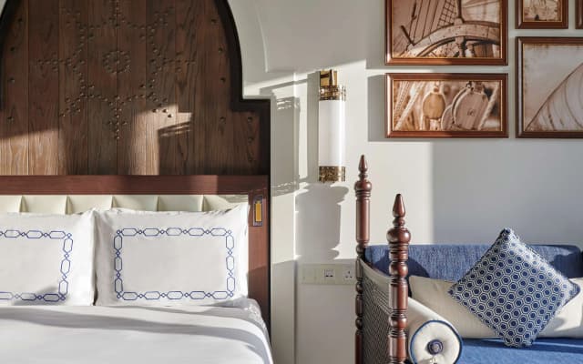Hilton Salwa Beach Resort & Villas - photo 3