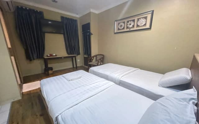 Perdana Hotel - photo 5