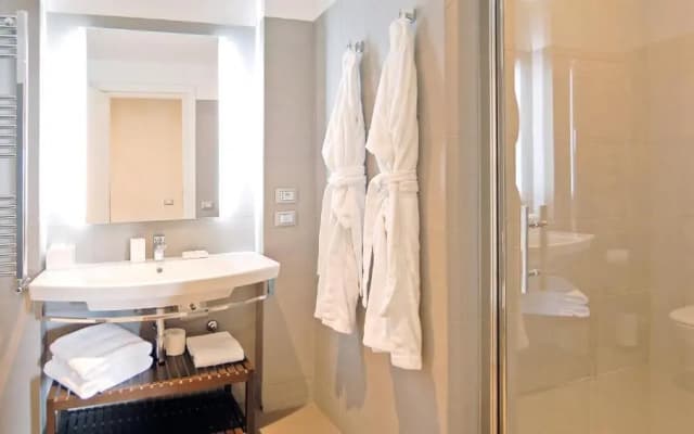 Adamas Luxury Suites - photo 4