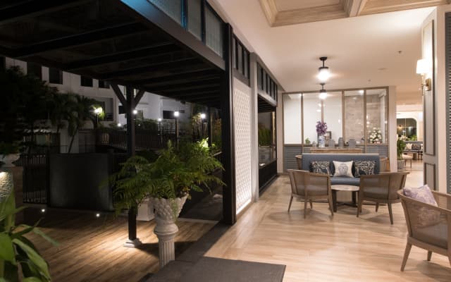 Sawaddi Patong Resort & Spa by Tolani - photo 4