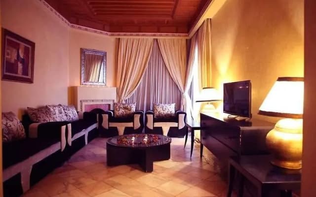 Club Prestige - photo 2