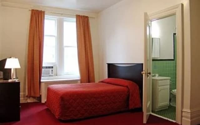 The Latham Hotel - photo 4