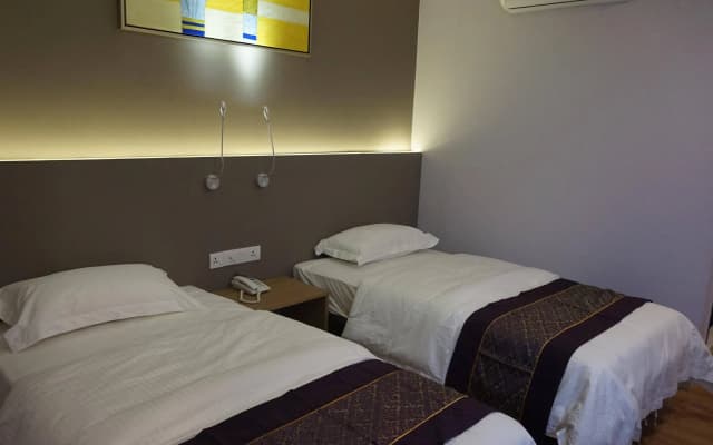 Super 8 Hotel @ Bayan Baru - photo 3