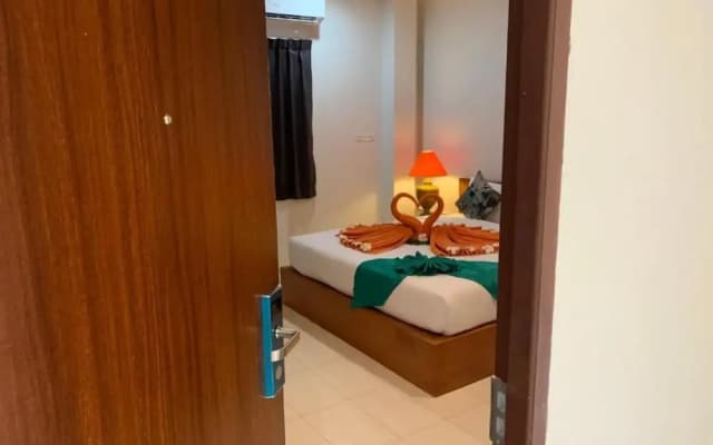 Farmer's Grand Hostel - photo 3