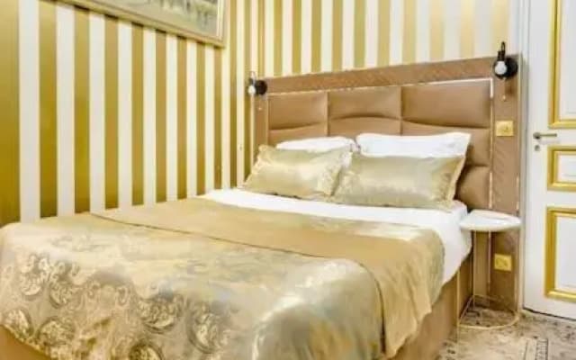 Renovated 23 2br 6p Champs Elysees-Arc de Triomphe - photo 3