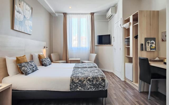Hôtel Helvétique - photo 2