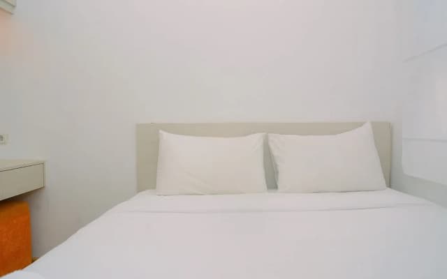 Comfy and Beautiful 2BR Menteng Square Apartment - photo 2