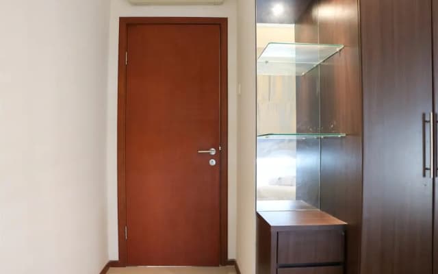 Full Furnished With Comfort Design 2Br Apartment At Thamrin Residence - photo 3