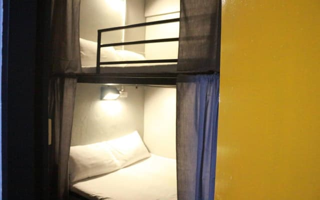 Beehive Phuket Old Town - Hostel - photo 5